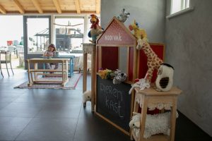 poppenkast speelhoek Het Hooivak Hallo Terschelling