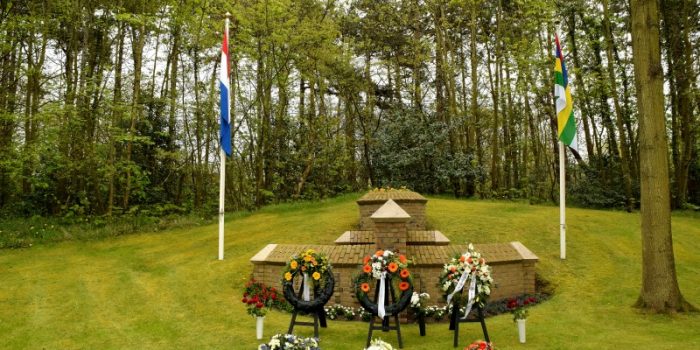 dodenherdenking-kranslegging-terschelling | Hallo Terschelling