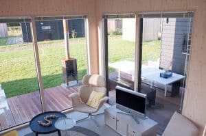 Noardewyn-chalet-uitzicht-vanuit-woonkamer-Hallo-Terschelling