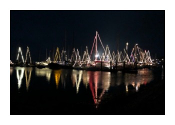 Jachthaven op Terschelling met sfeerverlichting