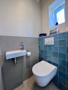 Vakantiehuis Geluksplak op Terschelling toilet seperaat beneden - Vakantiehuis huren op Terschelling - Hallo Terschelling