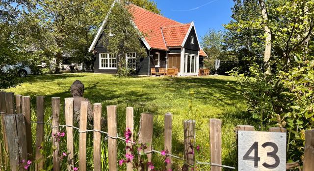 Vakantiehuis Jansveld op Terschelling aanzicht- Vakantiehuis huren Terschelling – Hallo Terschelling