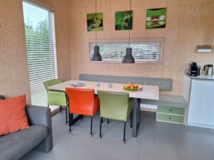 Black Beauty op Terschelling - eethoek keuken - Hallo Terschelling