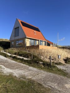 vakantiehuis Terschelling met hond dichtbij strand Geluksplak Midsland aan Zee