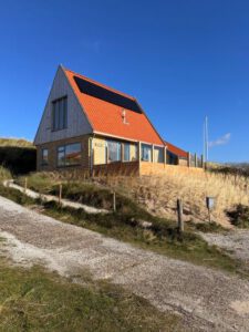 vakantiehuis Terschelling met hond dichtbij strand Geluksplak Midsland aan Zee